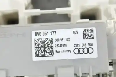 Автозапчасти б/у внутренний свет за audi a3 (8v1, 8vk) 1.6 tdi ссылки oem iam 8v0951177  