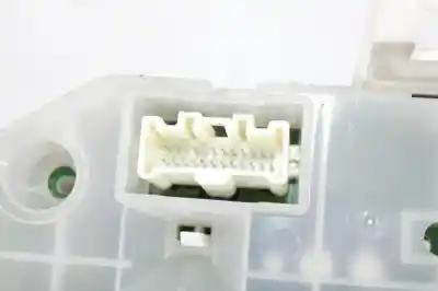 Second-hand car spare part dashboard for mazda 2 (dy) 1.4 cd oem iam references d01j55430  