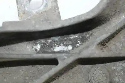 Second-hand car spare part engine support for audi q5 (8rb) 2.0 tdi quattro oem iam references 8k0199308be  