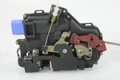 Peça sobressalente para automóvel em segunda mão fechadura da porta dianteira direita por audi a3 (8p1) 1.9 tdi referências oem iam 4e1837016  