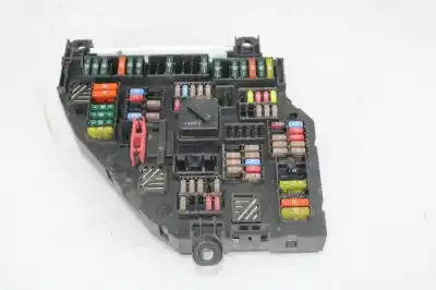 Peça sobressalente para automóvel em segunda mão caixa de fusíveis e relés por bmw 5 (f10) 520 d referências oem iam 016704991e