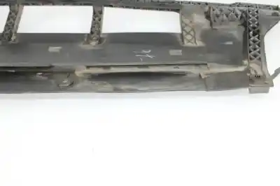 Second-hand car spare part plastics for audi q5 (8rb) 2.0 tdi quattro oem iam references 8r0807233  