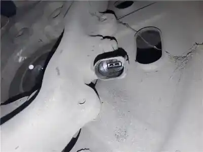 Peça sobressalente para automóvel em segunda mão MANGA DE EIXO DIANTEIRA DIREITA por AUDI A8 (4E)  Referências OEM IAM   4E0258