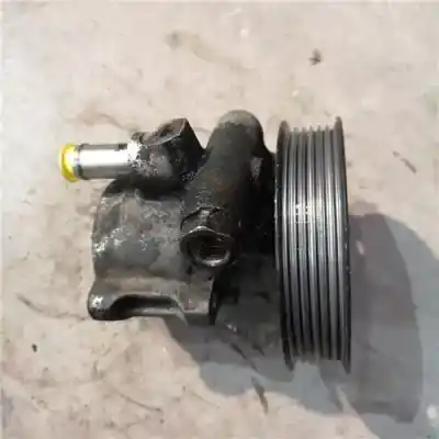 Second-hand car spare part POWER STEERING PUMP for VOLKSWAGEN POLO (9N1)  OEM IAM references 6N04221544 / 26069334WG  038145255B