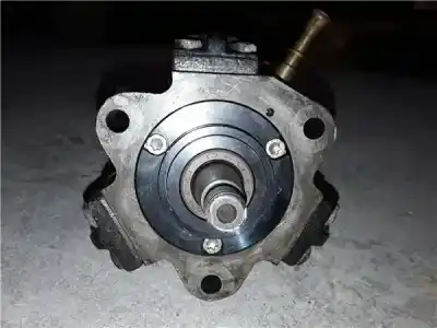 Pezzo di ricambio per auto di seconda mano pompa diniezione per renault kangoo (f/kc0) 1.9 dci diesel cat 84 cv / 62 kw riferimenti oem iam 0445010018  7700111010
