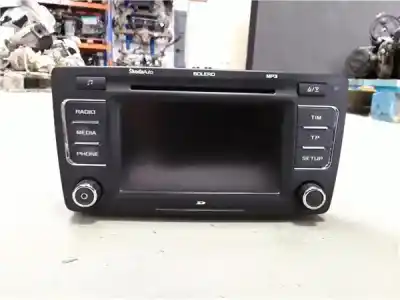 Second-hand car spare part AUDIO SYSTEM / RADIO CD for SKODA YETI (5L)  OEM IAM references 7648258360 / 8157648258360  1Z0035156F