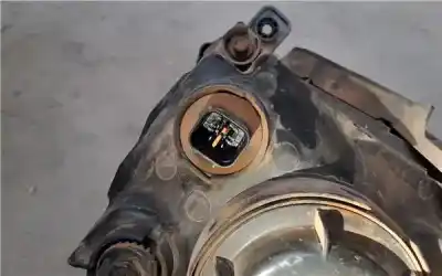 Peça sobressalente para automóvel em segunda mão farol / farolim esquerdo por ssangyong korando 2.0 td cat referências oem iam   