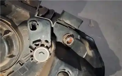 Peça sobressalente para automóvel em segunda mão farol / farolim esquerdo por ssangyong korando 2.0 td cat referências oem iam   