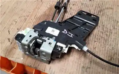 Автозапчасти б/у замок левой передней двери за jeep compass (mp, m6, mv, m7) 1.4 multiair ссылки oem iam   p68211097ab