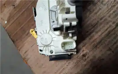 İkinci el araba yedek parçası Sol ön Kapi Kilidi için JEEP COMPASS (MP, M6, MV, M7) 1.4 MultiAir OEM IAM referansları   P68211097AB