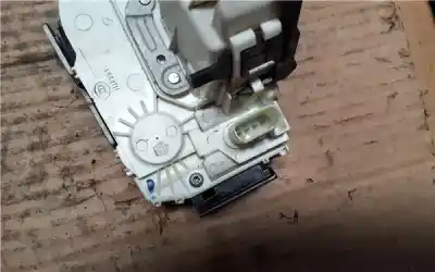 İkinci el araba yedek parçası sol arka kapi kilidi için jeep compass (mp, m6, mv, m7) 1.4 multiair oem iam referansları   p04589915ae