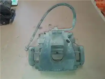 Автозапчастина б/у ПЕРЕДНІЙ правий гальмівний супорт для JAGUAR F-PACE (X761)  Посилання на OEM IAM   