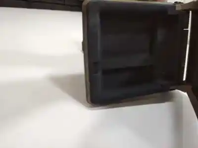 Pezzo di ricambio per auto di seconda mano bracciolo centrale per bmw 3 touring (e46) 320 d riferimenti oem iam 51168213678  