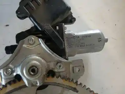 Peça sobressalente para automóvel em segunda mão elevador de vidros dianteira esquerda por toyota auris (_e15_) 1.4 d-4d (nde150_) referências oem iam 6980212220