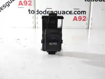 Peça sobressalente para automóvel em segunda mão botão / interruptor elevador vidro dianteiro direito por toyota auris (_e15_) 1.4 d-4d (nde150_) referências oem iam 801200n