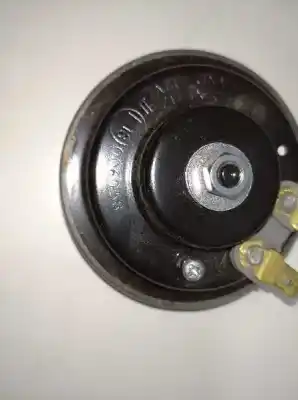 Pezzo di ricambio per auto di seconda mano corno per honda pcx 125 pcx 125 riferimenti oem iam   