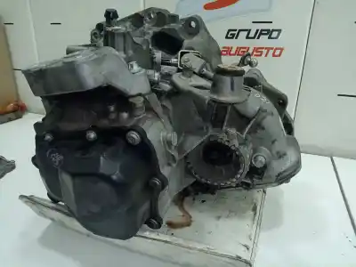 Second-hand car spare part gearbox for opel corsa c 1.3 16v cdti cat (z 13 dt / ln9) oem iam references 13130732  