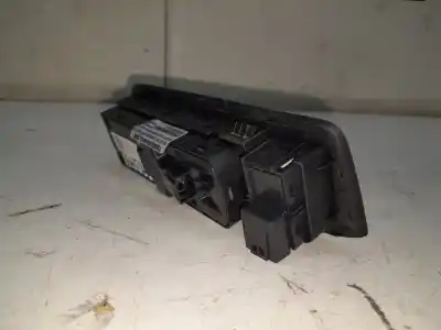 Peça sobressalente para automóvel em segunda mão botão / interruptor elevador vidro dianteiro esquerdo por volvo v40 fastback d3 referências oem iam 31453232  