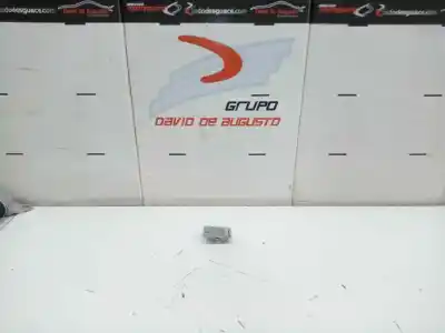 Peça sobressalente para automóvel em segunda mão luz interior por toyota auris (_e15_) 1.8 hybrid (zwe150_) referências oem iam 