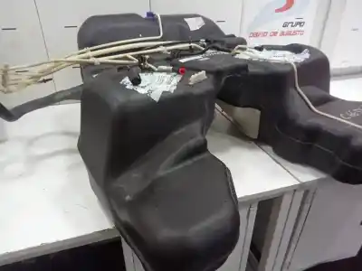 Pezzo di ricambio per auto di seconda mano serbatoio di carburante per porsche cayenne (typ 9pa) 4.5 v8 cat riferimenti oem iam 7l0201801g  