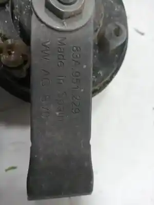 Pezzo di ricambio per auto di seconda mano corno per audi q3 (8ug) dfg riferimenti oem iam 83a.951.229  