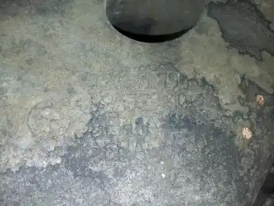 Second-hand car spare part right engine support for bmw x6 (e71, e72) xdrive 40 d oem iam references 68572910  