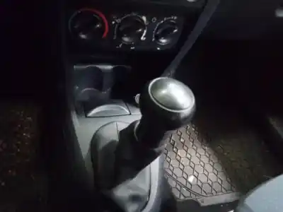 Автозапчастина б/у коробка передач для renault clio ii (bb_, cb_) 1.5 dci (b/c2j) посилання на oem iam jh3145  