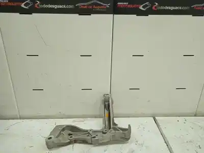 Second-hand car spare part engine support for volkswagen golf v (1k1) 1.6 oem iam references 1k0199296e