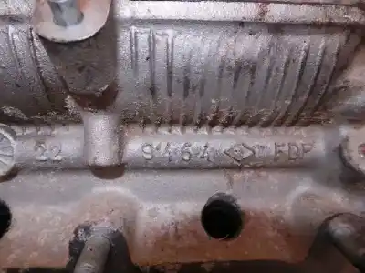 Pezzo di ricambio per auto di seconda mano testata motore per renault 19 i cabriolet (d53_) 1.8 16v (d53d) riferimenti oem iam 9464fdp  