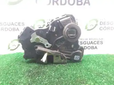 Piesă de schimb auto la mâna a doua încuietoare ușa din dreapta fațã pentru toyota corolla (e12) 1.6 16v referințe oem iam 