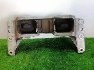 Pezzo di ricambio per auto di seconda mano cambia supporto per bmw serie 6 cabrio (e64) 4.4 v8 32v cat riferimenti oem iam 676110202 - 13992010