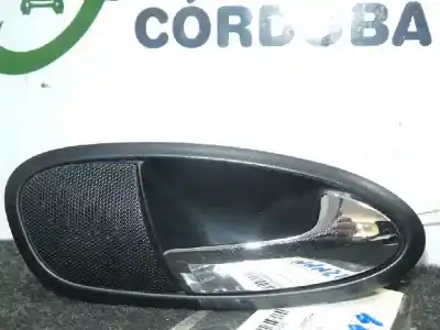 Peça sobressalente para automóvel em segunda mão puxador interior traseiro direito por seat leon (1p1) 1.9 tdi referências oem iam 5p0839114