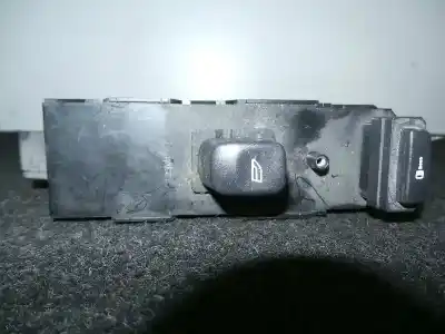 Peça sobressalente para automóvel em segunda mão botão / interruptor elevador vidro dianteiro direito por volvo s60 berlina 2.4 d referências oem iam 30746075 - 03458900