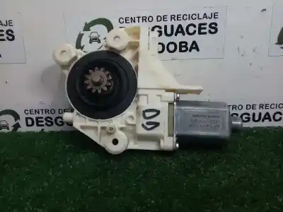 Peça sobressalente para automóvel em segunda mão MOTOR ELEVADOR VIDRO DIANTEIRO DIREITO por FORD FOCUS LIM. (CB4)  Referências OEM IAM 0130822216 - 4M5T14553  