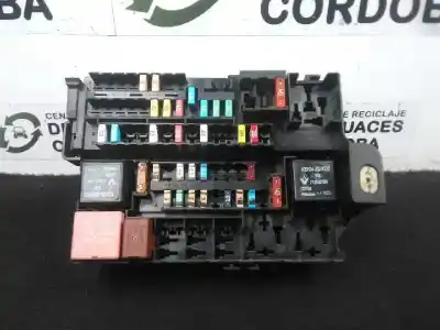 Second-hand car spare part fuse box unit for renault laguna iii 2.0 dci diesel cat oem iam references 8200393836d  