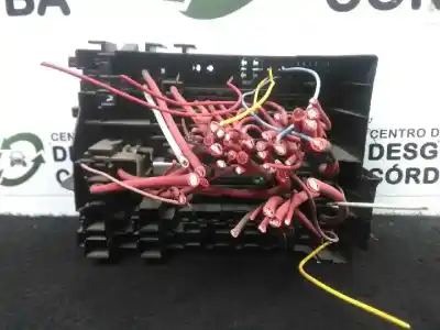 Second-hand car spare part fuse box unit for renault laguna iii 2.0 dci diesel cat oem iam references 8200393836d  