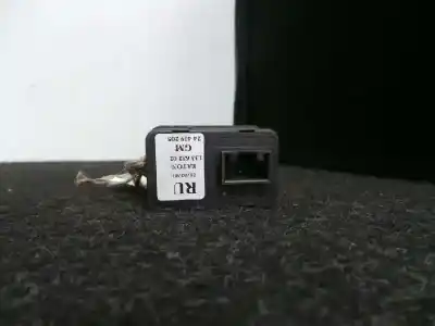 Автозапчастина б/у передні вікний вмикач для opel corsa d (s07) 1.4 (l08 l68) посилання на oem iam   