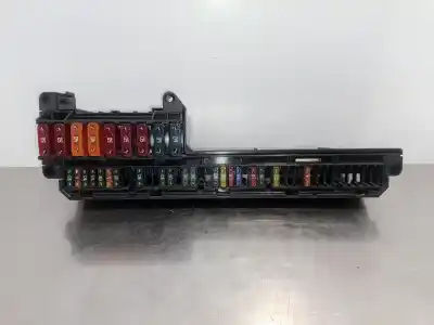 Pezzo di ricambio per auto di seconda mano scatola relè/fusibili per bmw serie 6 cabrio (e64) 4.4 v8 32v cat riferimenti oem iam 6114693245201 - 10688710