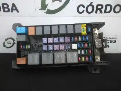 Second-hand car spare part fuse box unit for kia sorento (bl) (2002->) 2.5 crdi oem iam references 911613e011