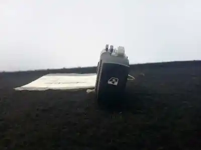 Peça sobressalente para automóvel em segunda mão botão / interruptor elevador vidro dianteiro direito por renault clio iii 1.5 dci diesel cat referências oem iam 214936b - 133407h