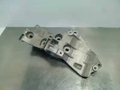 Pezzo di ricambio per auto di seconda mano SUPPORTO ALTERNATORE per NISSAN QASHQAI (J11)  Riferimenti OEM IAM 8200669494  
