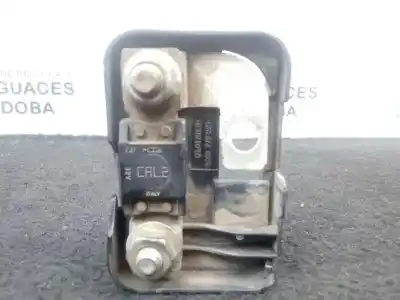 İkinci el araba yedek parçası RÖLE/SIGORTA KUTUSU için RENAULT LAGUNA II GRANDTOUR (KG0/1_)  OEM IAM referansları 8200279221B  