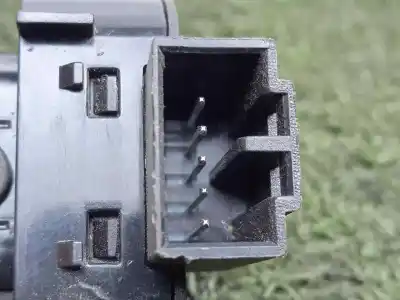 Second-hand car spare part right front power window switch for jaguar s-type 3.0 v6 24v cat oem iam references lnc6388ab  1.boton