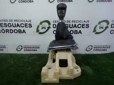 Pièce détachée automobile d'occasion levier pour kia cee´d (jd) 1.4 cvvt références oem iam 43700a2100wk 6.velocidades 