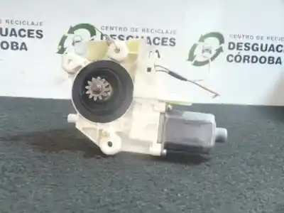 Peça sobressalente para automóvel em segunda mão MOTOR ELEVADOR VIDRO DIANTEIRO DIREITO por FORD FOCUS BERLINA (CAP)  Referências OEM IAM 0130822216 - 4M5T14553 - 995209101  