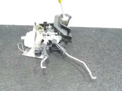 Peça sobressalente para automóvel em segunda mão FECHADURA DA PORTA DIANTEIRA DIREITA por AUDI A3 (8L)  Referências OEM IAM 8L0837016A  