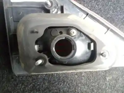 Second-hand car spare part right tailgate light for ssangyong rodius 2.7 turbodiesel cat oem iam references   