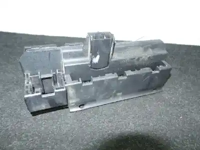 Peça sobressalente para automóvel em segunda mão caixa de fusíveis e relés por bmw serie 7 (e65/e66) 3.0 turbodiesel cat referências oem iam 69005820
