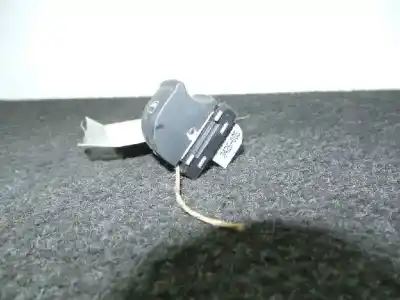 Peça sobressalente para automóvel em segunda mão botão / interruptor elevador vidro dianteiro direito por audi a6 berlina (4f2) 2.0 tdi referências oem iam 