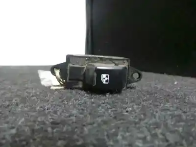 Peça sobressalente para automóvel em segunda mão botão / interruptor elevador vidro traseiro direito por daewoo tacuma (u100) 1.6 referências oem iam 